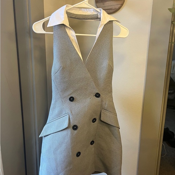 Zara Dresses & Skirts - Zara Gray and White Mini Dress